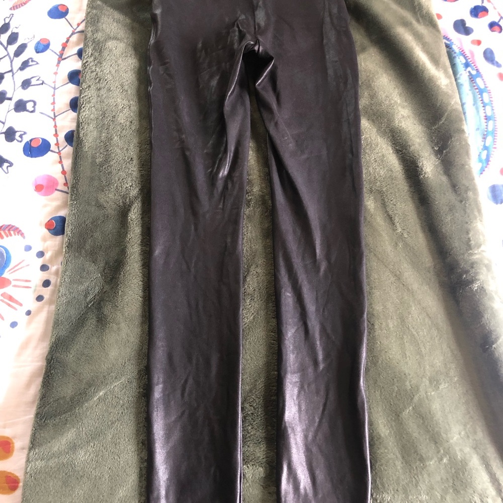 Spanx Black Leggings Faux Leather Material Sz Small NWOT - Picture 4 of 8